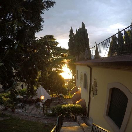 Villa Corteolivo Rooms Torri Del Benaco Exteriér fotografie