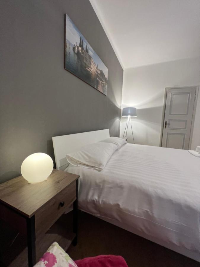 Villa Corteolivo Rooms Torri Del Benaco Exteriér fotografie