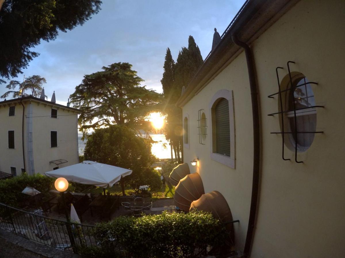 Villa Corteolivo Rooms Torri Del Benaco Exteriér fotografie